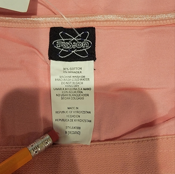 Y2k NWT Tank tops/Cami with adjustable straps & built in bra Size M - Picture 5 of 11